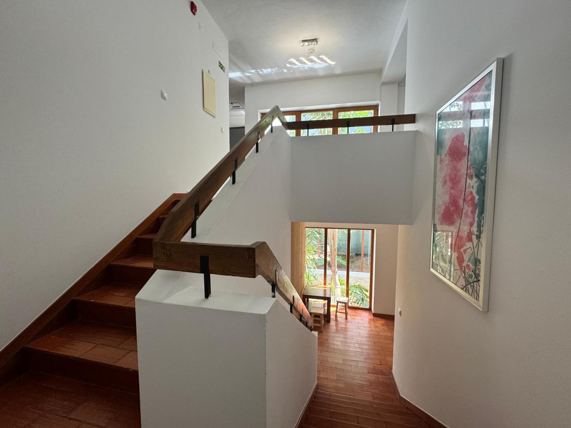 Aomo Art Space Hostel Оэйраш Экстерьер фото
