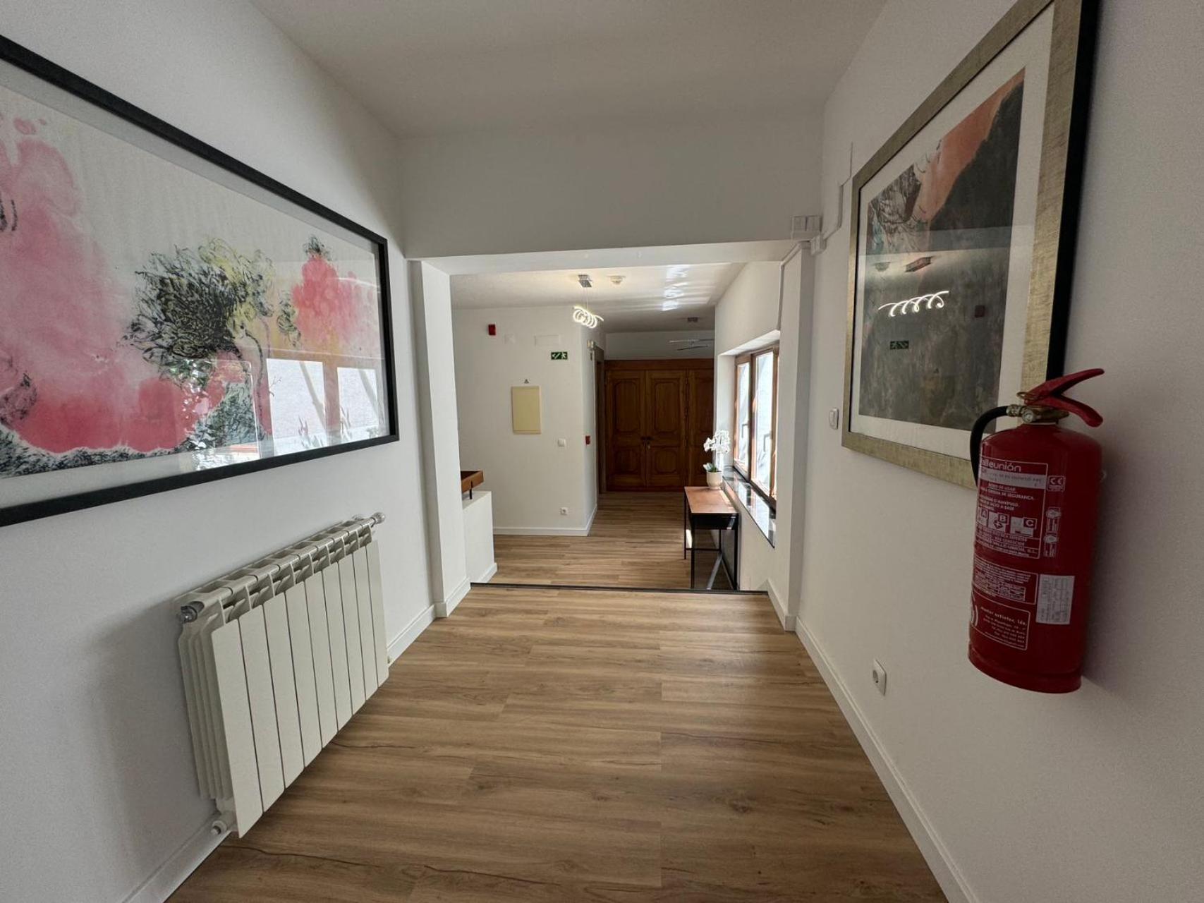 Aomo Art Space Hostel Оэйраш Экстерьер фото