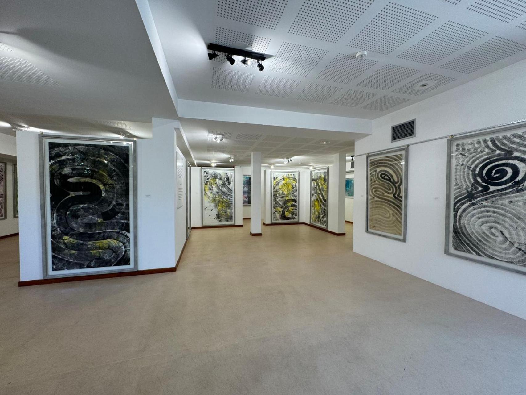 Aomo Art Space Hostel Оэйраш Экстерьер фото