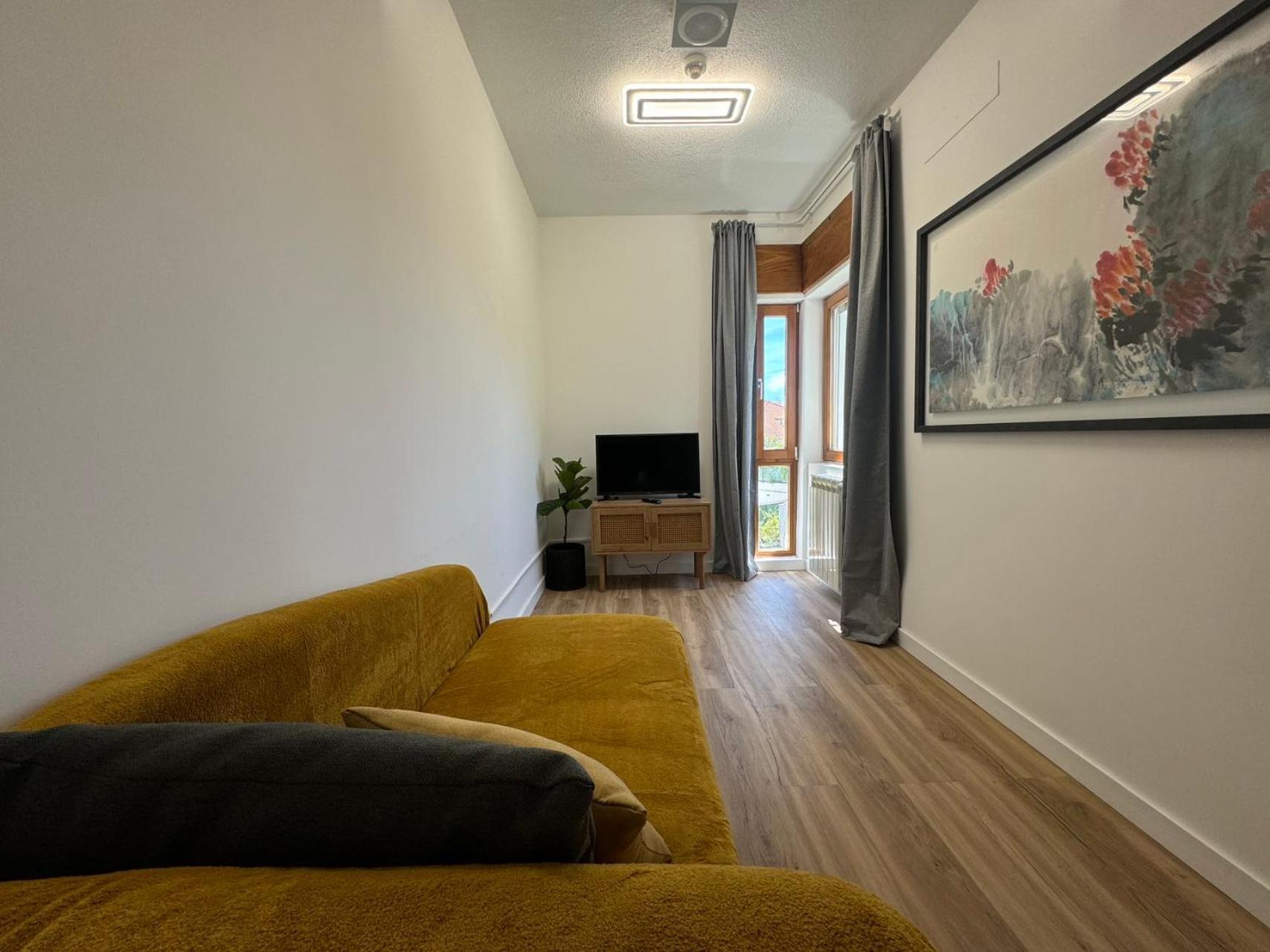 Aomo Art Space Hostel Оэйраш Экстерьер фото