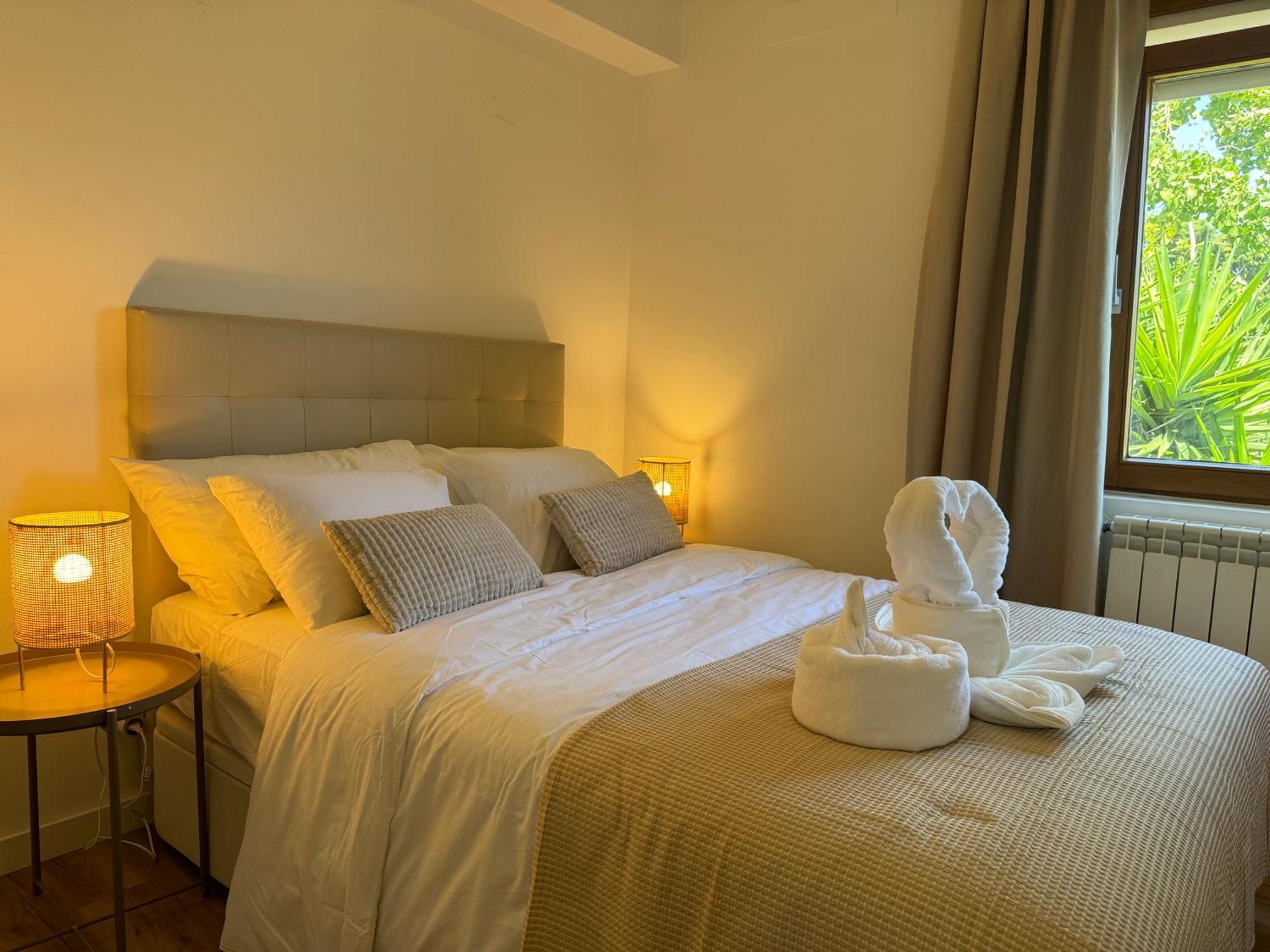 Aomo Art Space Hostel Оэйраш Экстерьер фото